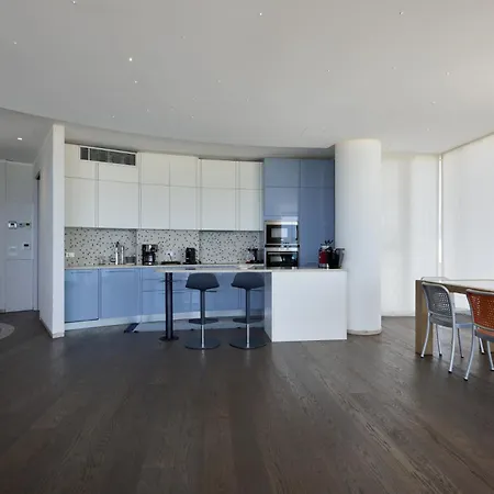 Luxury With Parking By Host Hero Apartmán *