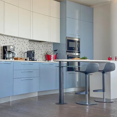 Luxury Seafront Apartment, Parking And By Host Hero * Civitanova Marche