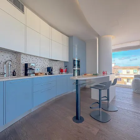Lägenhet Luxury Seafront Apartment, Parking And By Host Hero Civitanova Marche