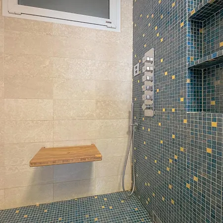 Luxury Seafront Apartment, Parking And By Host Hero *